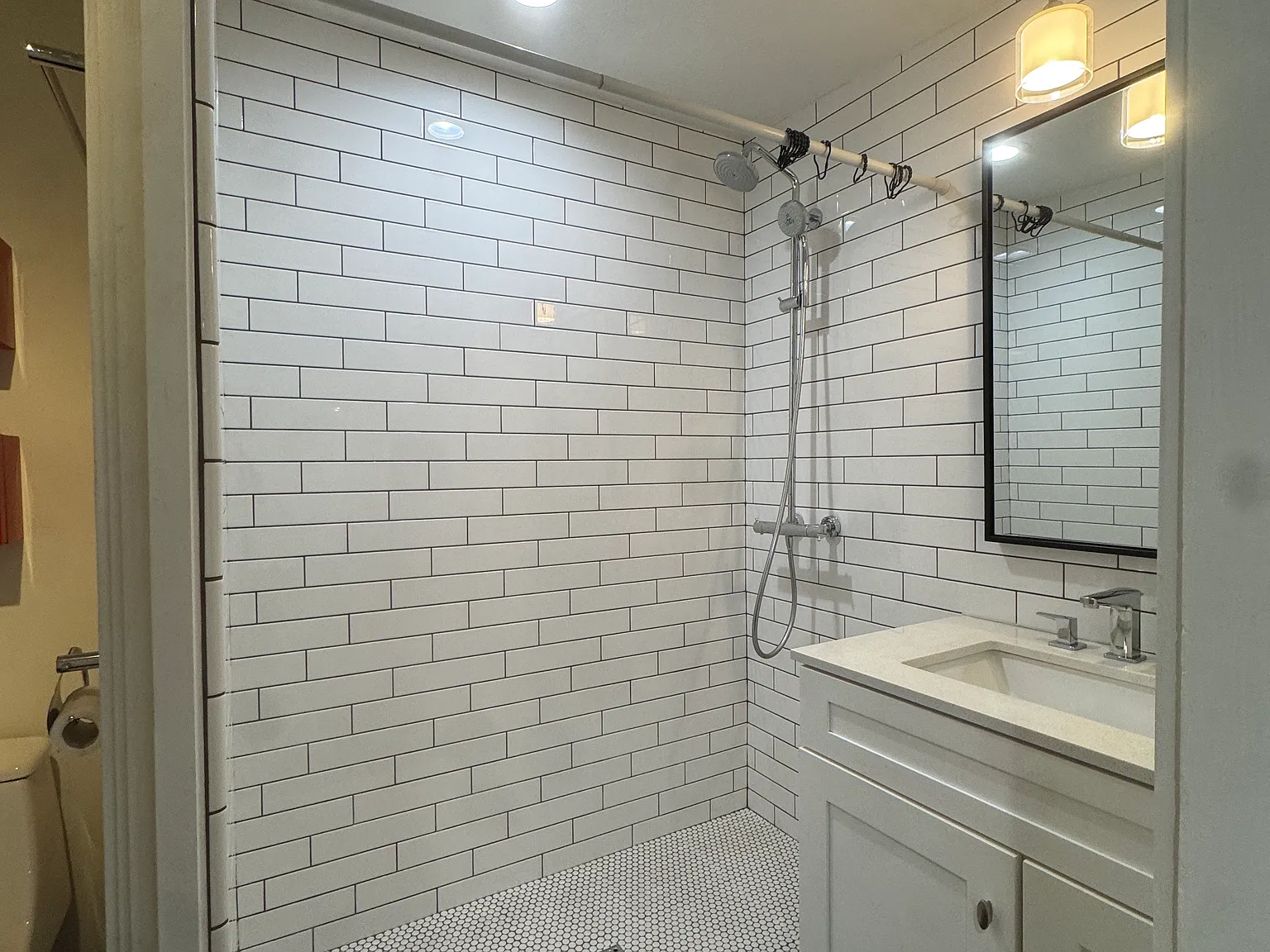 Studio, 450 sqft, $1,000 — Photo 4