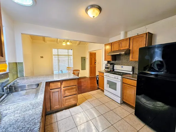 3422 Alexander Ct #A, Oakland, CA 94601