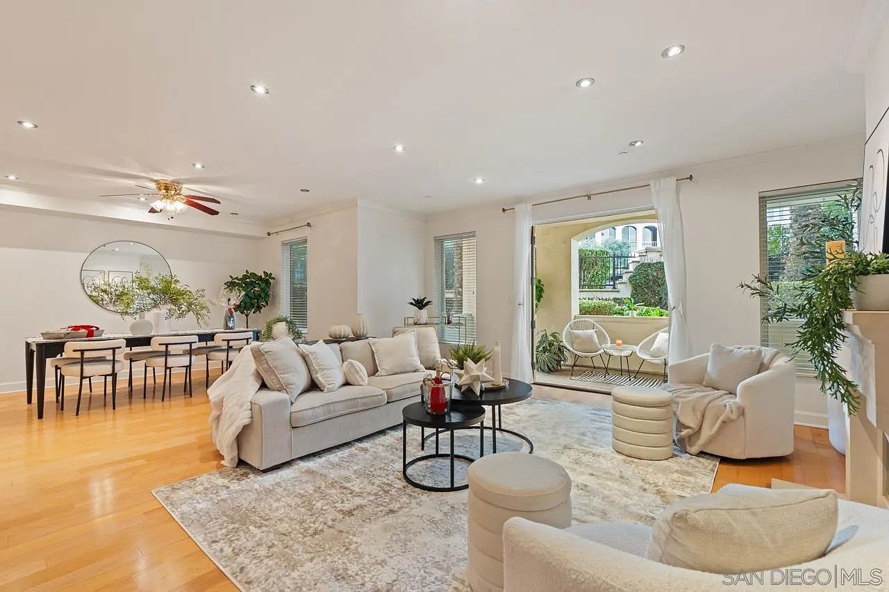 1040 Genter St UNIT 103