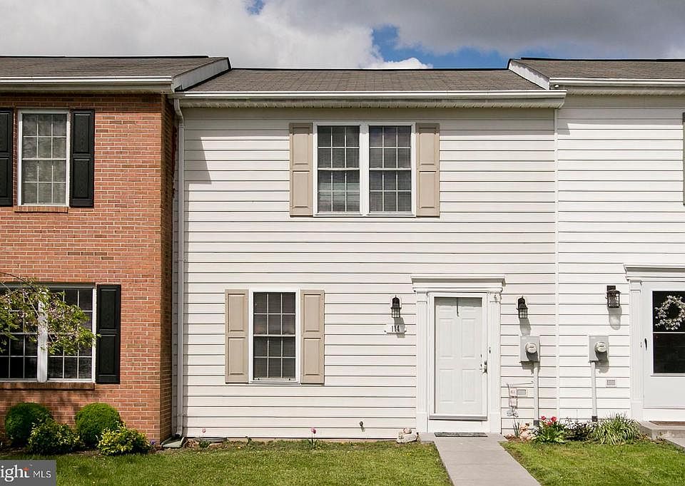 1st image of 114 Freeton Ct