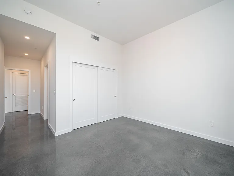 233 Newark Ave #4A — Photo 33
