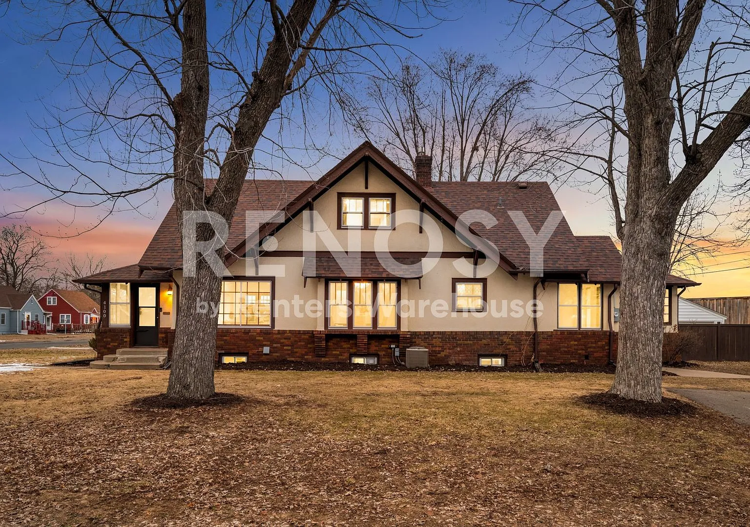 Available July 1st 5 Bedroom 2 Bath Single Family Home in Robbinsdale — Photo 4