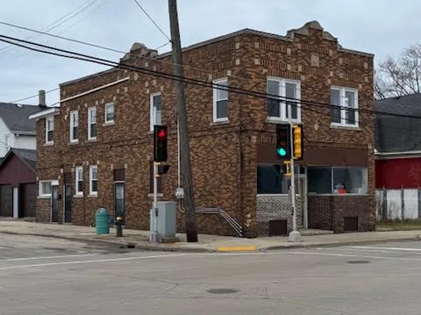 945 N Memorial Dr, Racine, WI