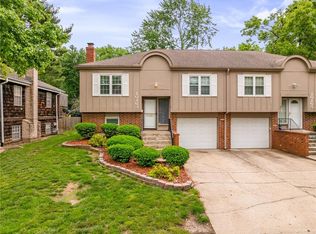 10163 W 96th Ter, Overland Park, KS 66212