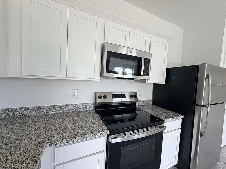 3628 Spire Dr — Photo 5