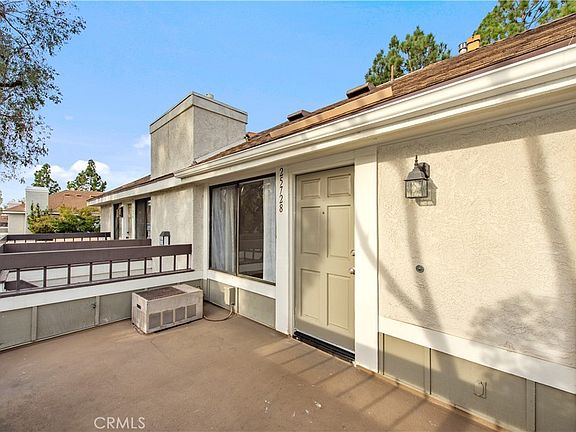 2nd image of 25728 View Pointe