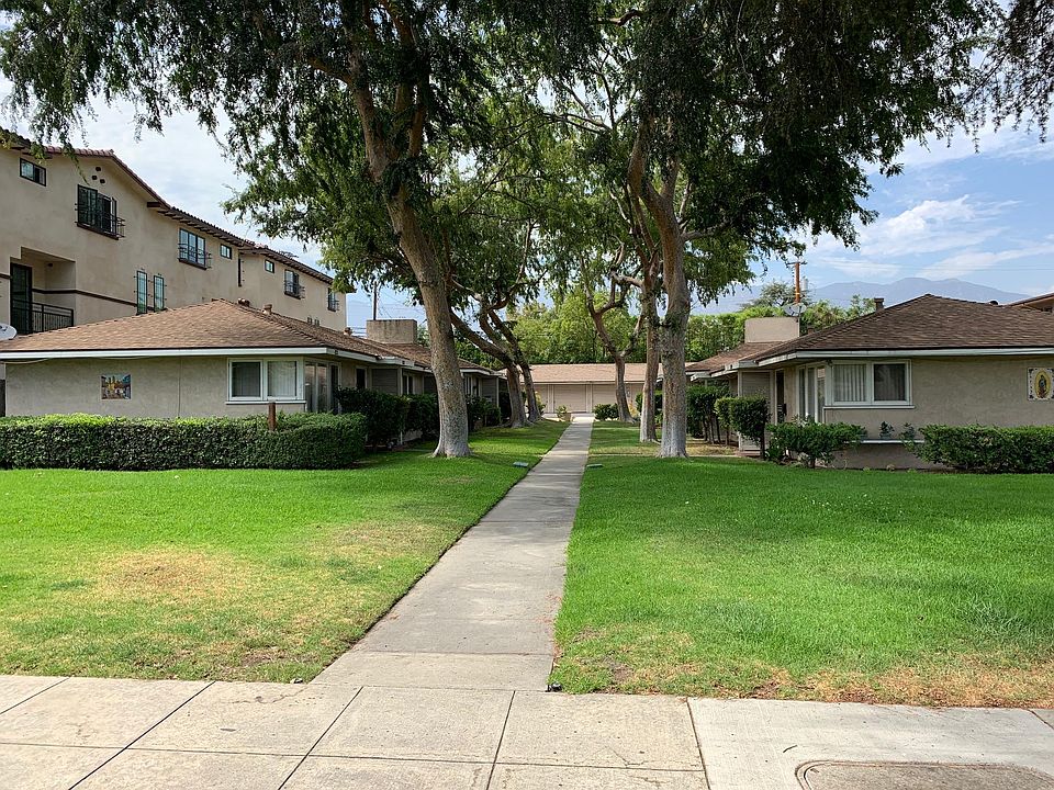 1st image of 829 W Huntington Dr #1/2