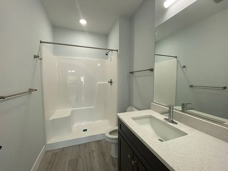 132 E University Ave — Photo 27