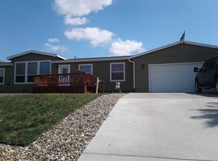 526 Hoover St, Plentywood, MT 59254