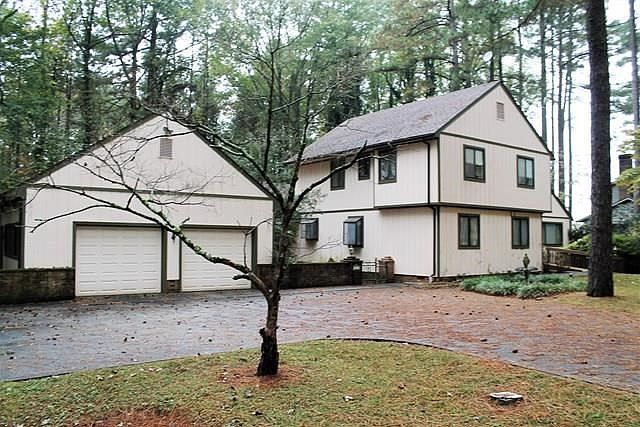 1st image of 609 Binford St