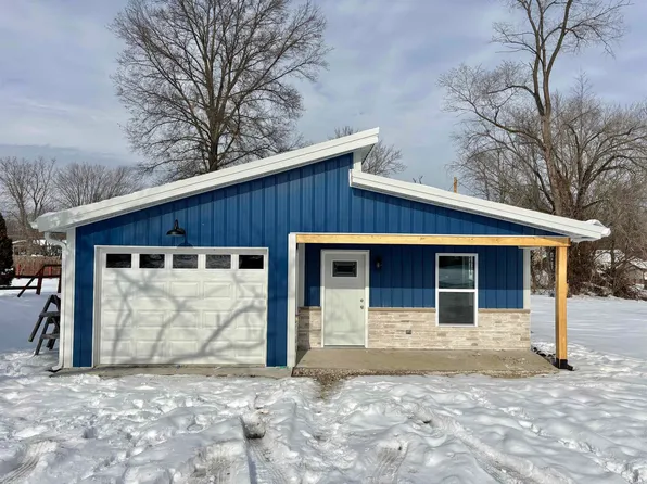 220 K St NW, Linton, IN 47441