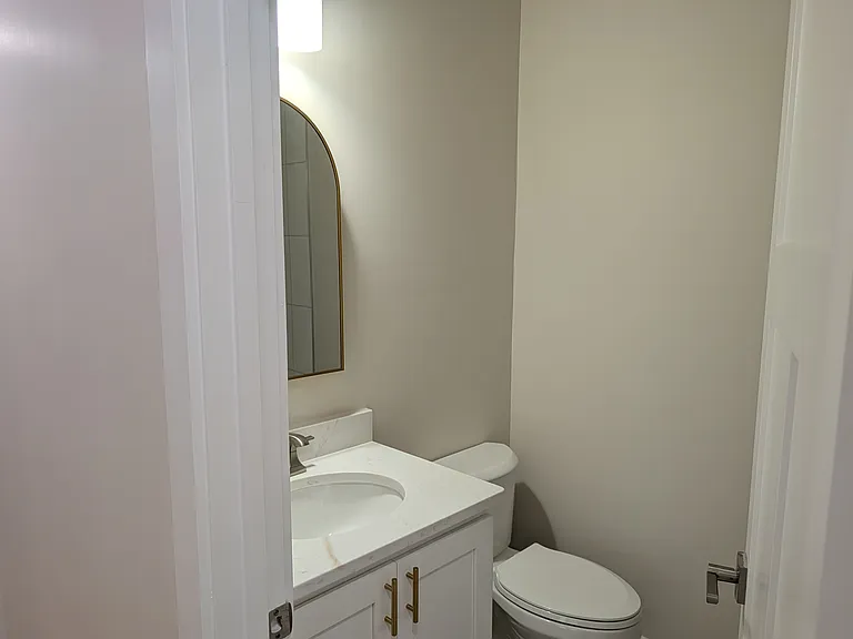 1130 Gladden St #A — Photo 11
