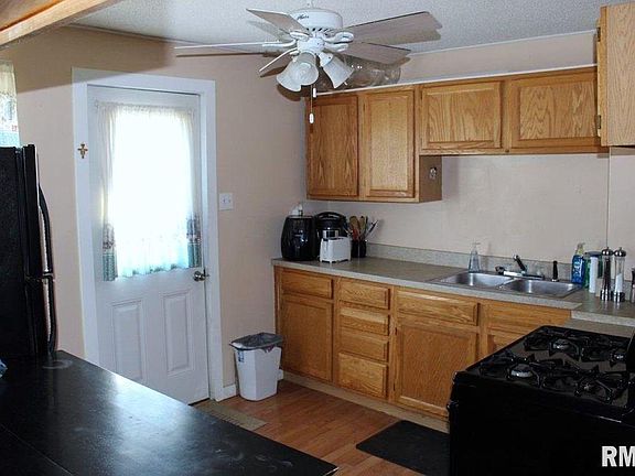 5th image of 540 W Green St