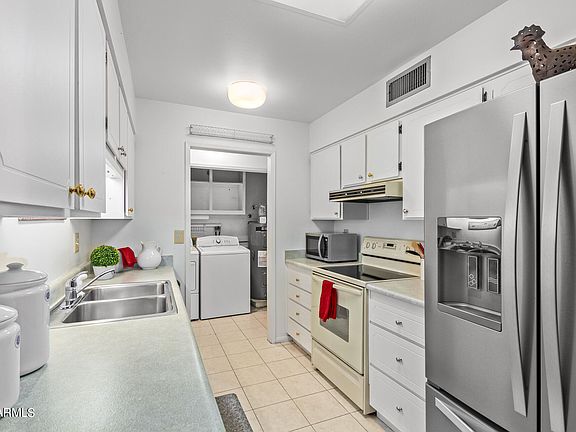 5th image of 10569 W PALMERAS Drive