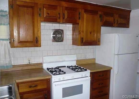 2nd image of 1309 W 37th St