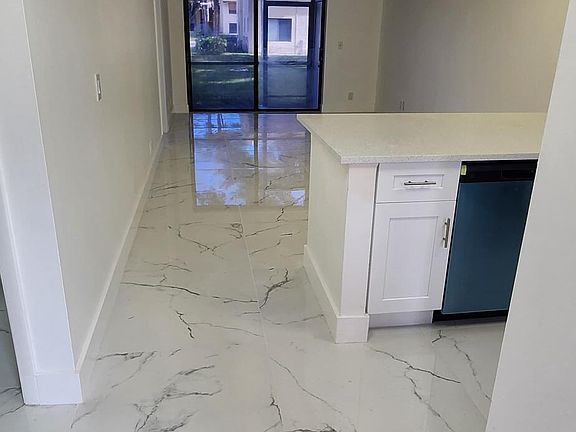 4th image of 21938 Remsen Ter APT 101