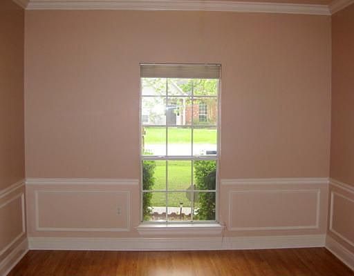 4th image of 420 Westwood Dr