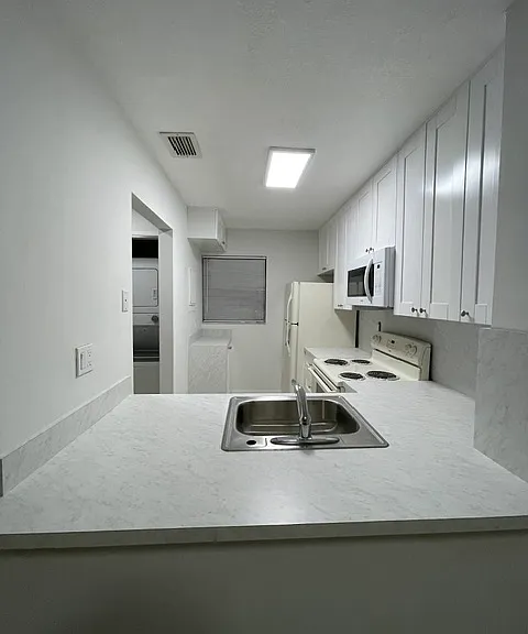 6854 NW 173rd Dr #209 — Photo 1