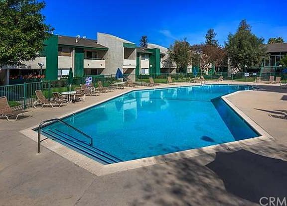 2nd image of 15438 La Mirada Blvd #Hh105