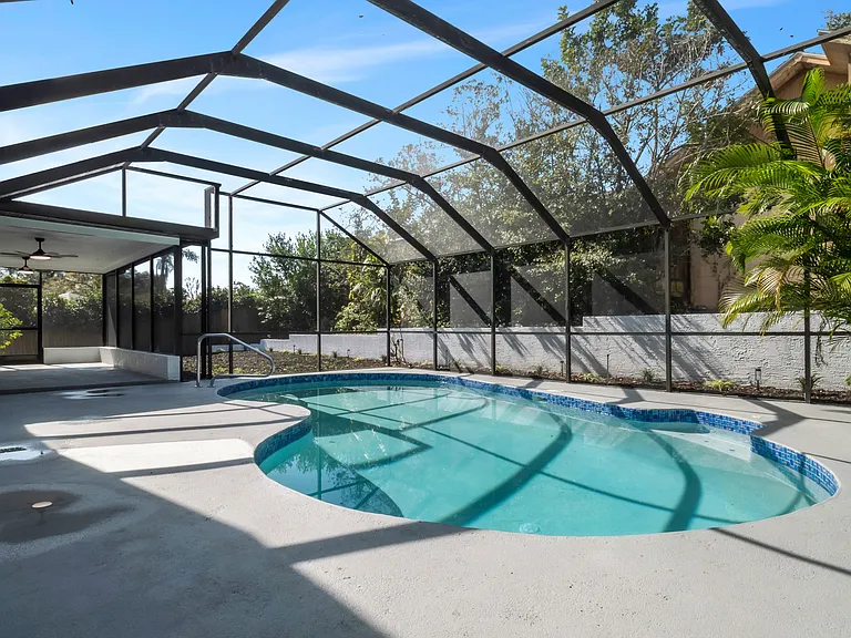 4907 Parson Brown Ln — Photo 31