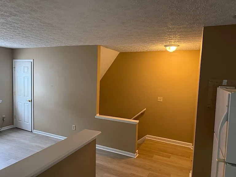 676 Lathrop St #676 — Photo 7