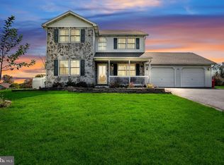 10 Center Rd, Newville, PA 17241