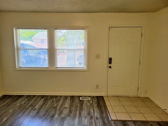 5th image of 3623 N Wittfield St