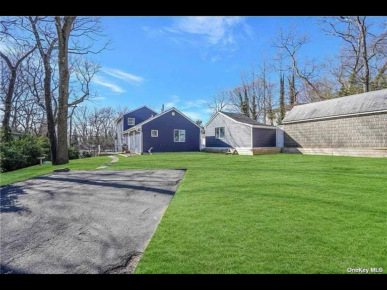 125 Halesite Dr — Photo 9