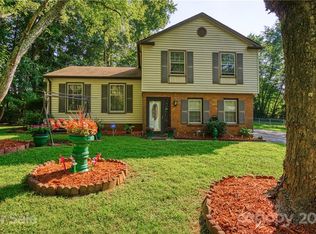6222 Bonnybrook Ln, Charlotte, NC 28212
