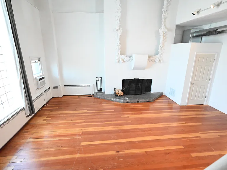 2052 N Halsted St #2R — Photo 19