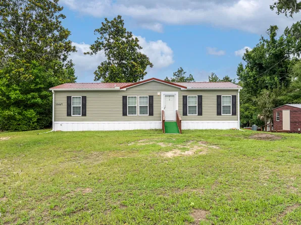 10447 Miller Cir, Youngstown, FL 32466