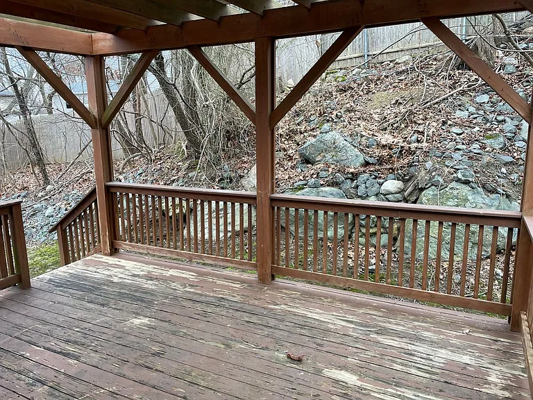 32 Horace St — Photo 3