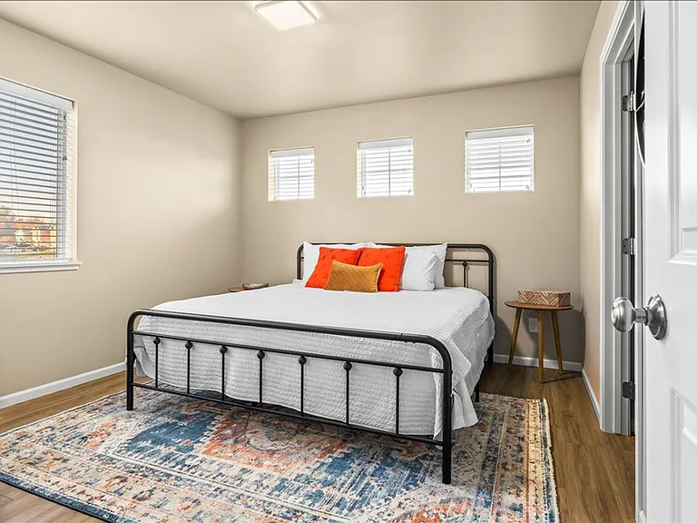 Summerland Twinhomes | Waterloo | Near Lost Island Waterpark — Photo 33