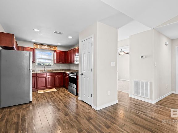 5th image of 904 Sentinel Cir
