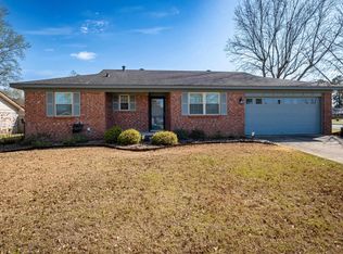 100 Richmond Ct, Jacksonville, AR 72076