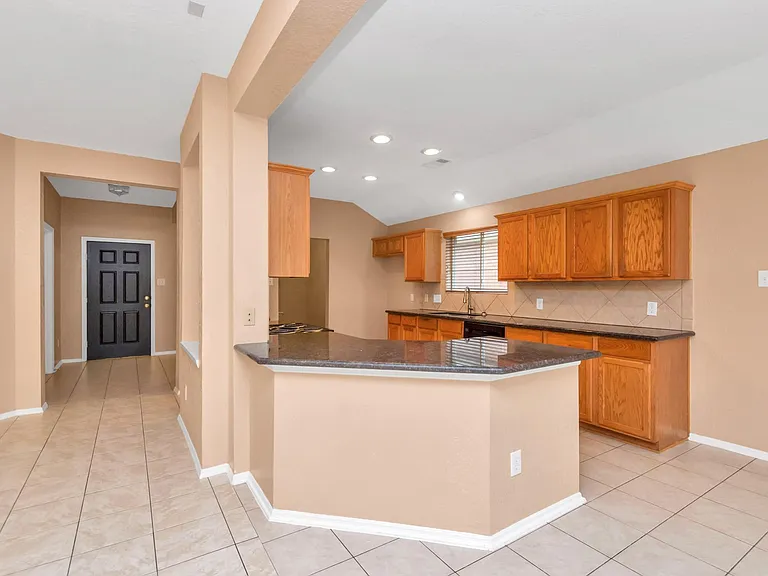 8506 Chancellorsville Ln — Photo 15