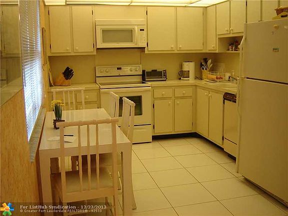 4th image of 805 Cypress Blvd APT 109