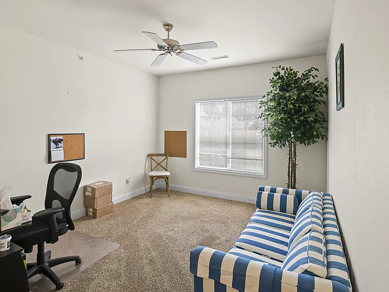 1303 Black Diamond Dr — Photo 44