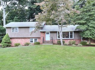 9 Rocky Ridge Rd, Westport, CT 06880