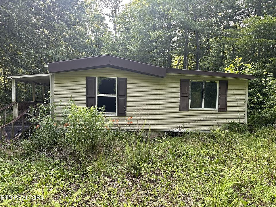 2nd image of 490 Half Moon Rd