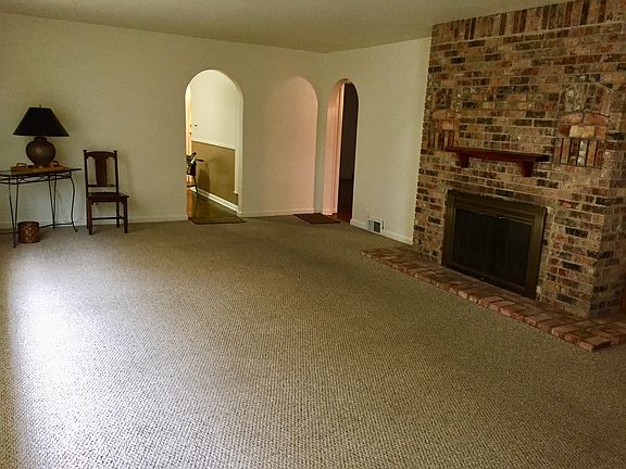 BACK apt. living room