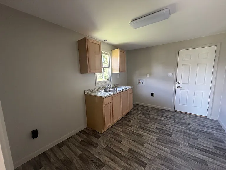 125 Nancy Ln — Photo 4