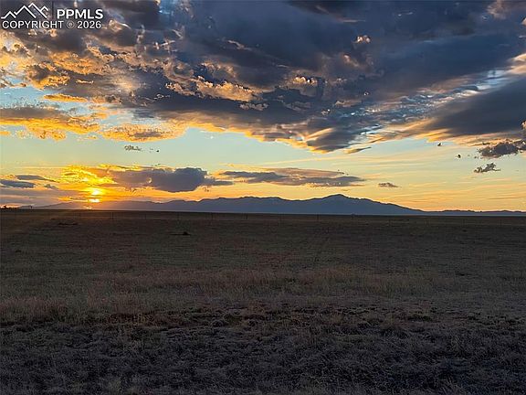 5th image of 78 N Dinner Bell Dr