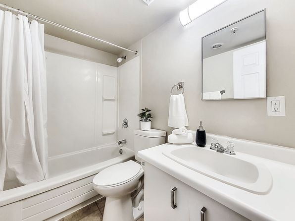 8 1st Ave, Orangeville, ON L9W 1H8