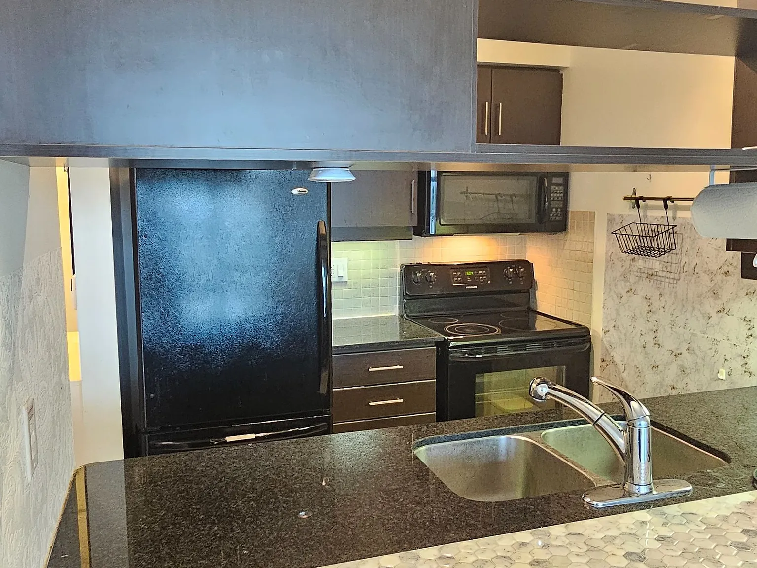 3 bed, $2,850 — Photo 3