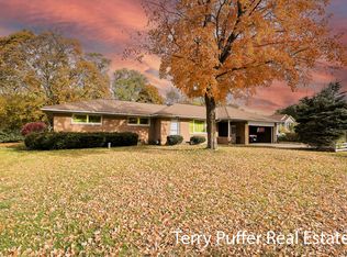 1540 Oak Park Dr, Muskegon, MI 49442