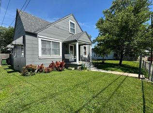 17 N Adams St, Henderson, KY 42420