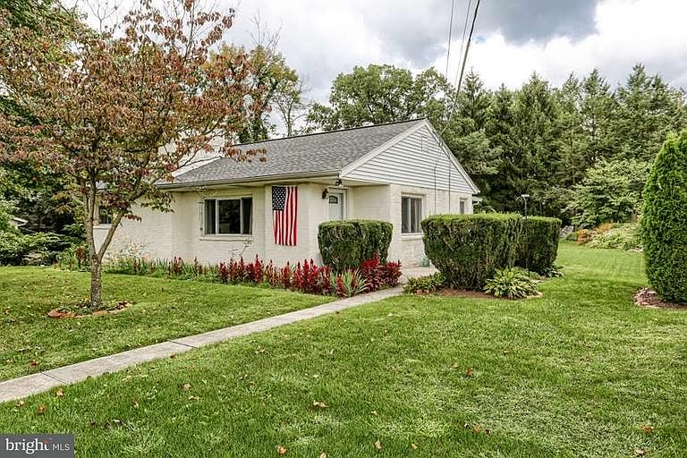 5825 Devonshire Rd Harrisburg PA Zillow Apartments for Rent in Harrisburg