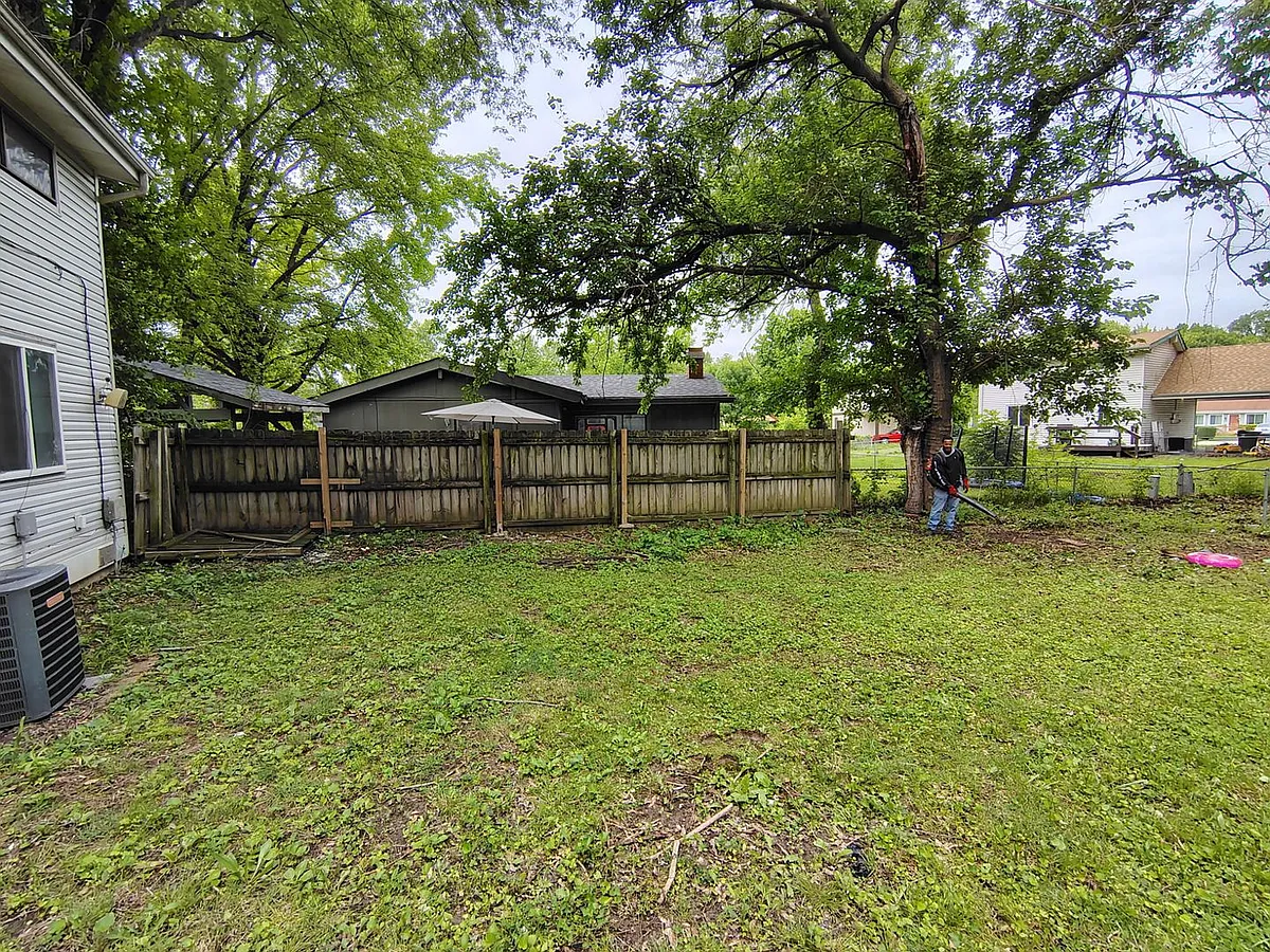 Building Photo - 1539 Trampe Ave