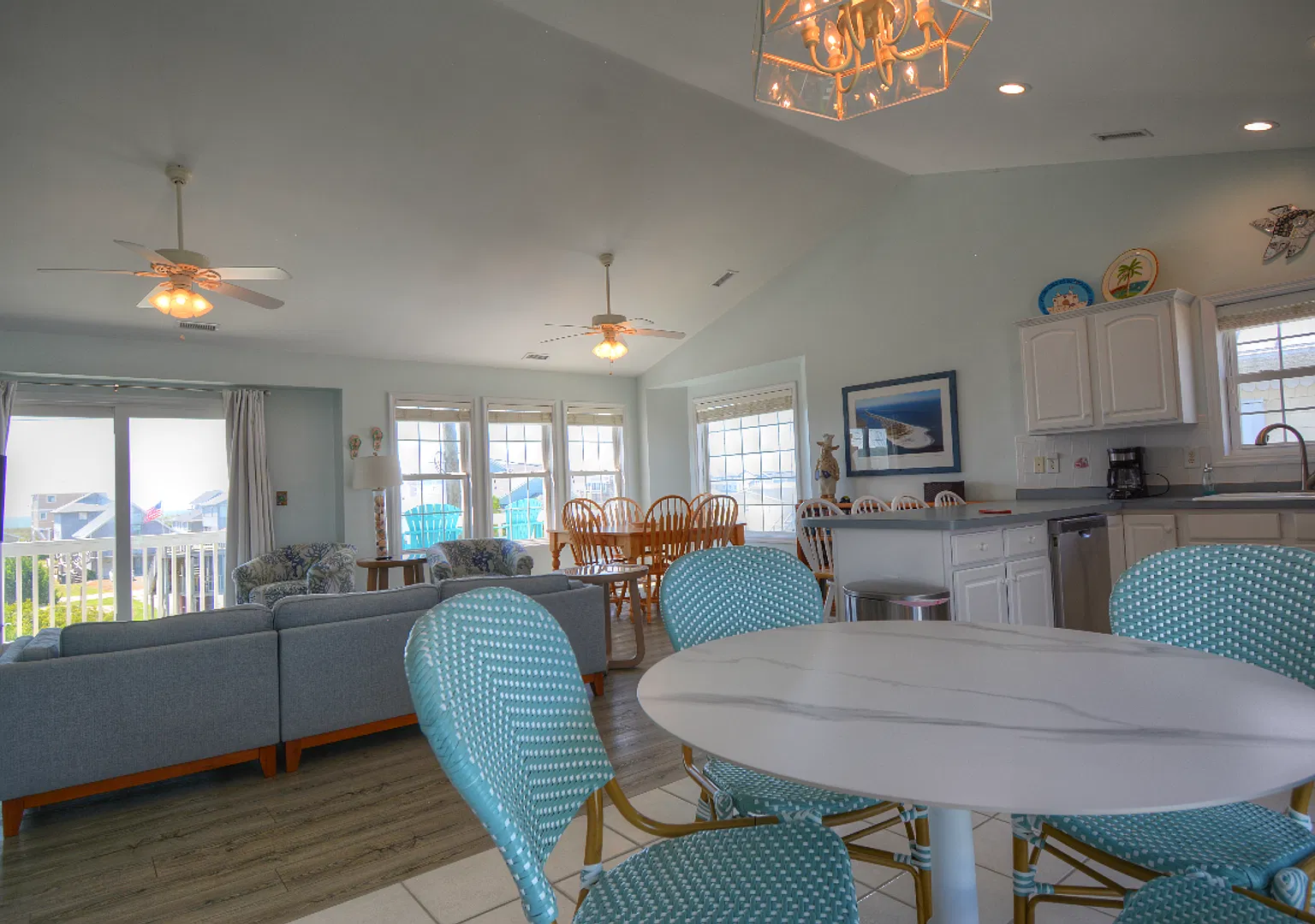 Off Season Rental: 4 Bedroom Home On South Topsail Available January 11th, 2027- April 30th, 2027 — Photo 4